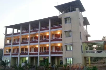 Sea Lord Hotel and Restaurant dapoli